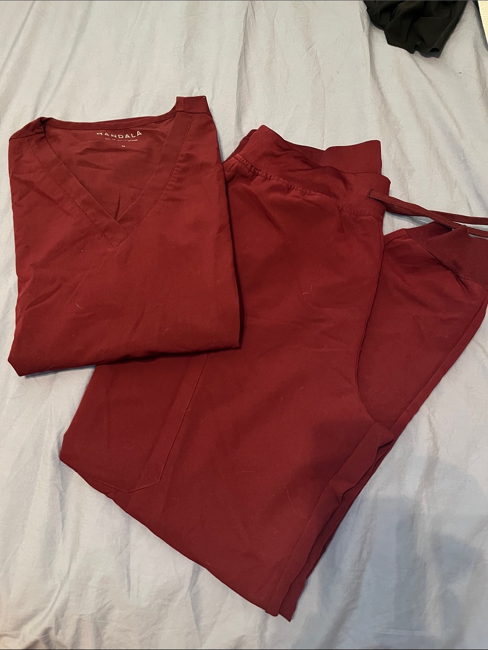 Mandala scrub set - Wine Red